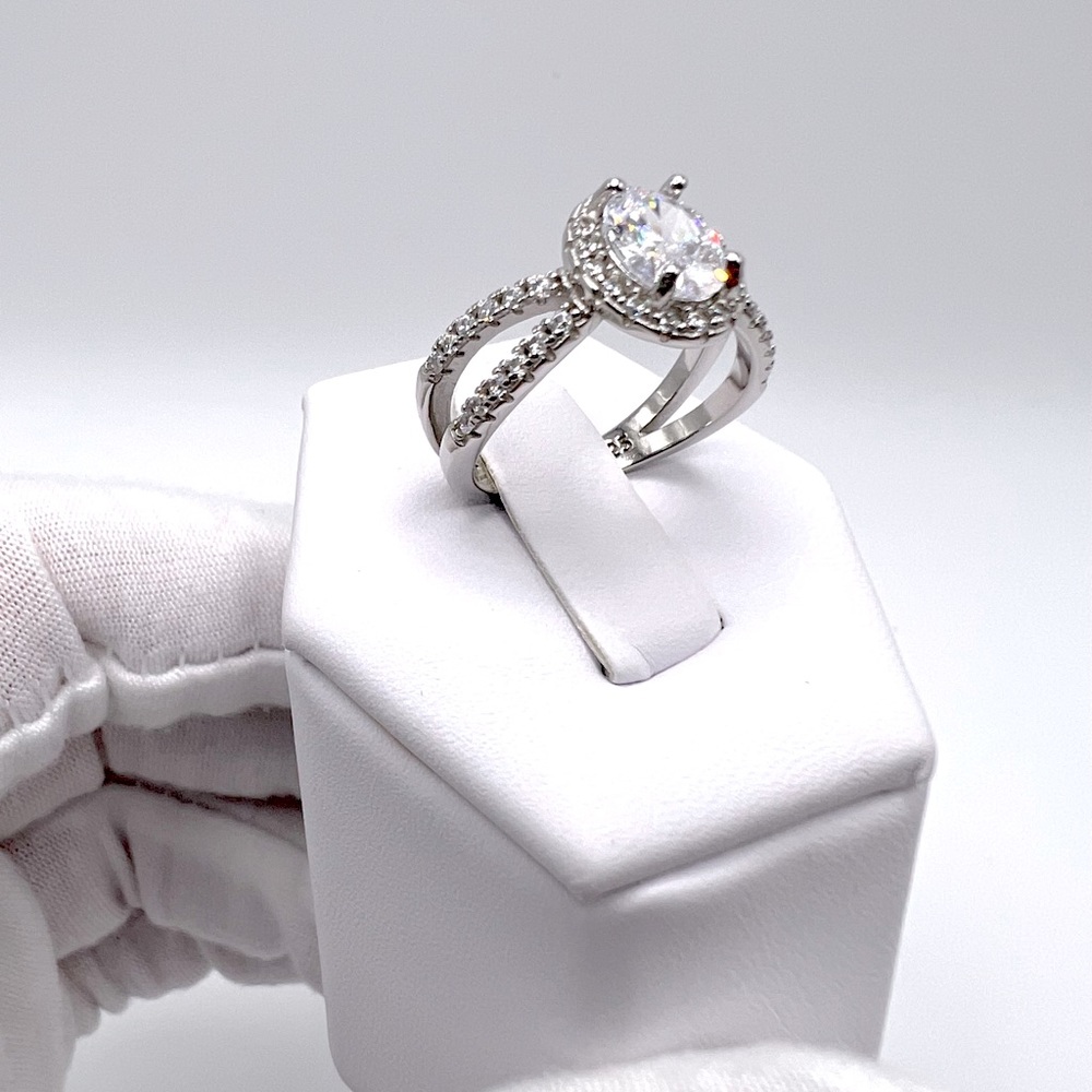 Sale $18 Firm! 925 Sterling Silver Cz Ring - Picture 8 of 17